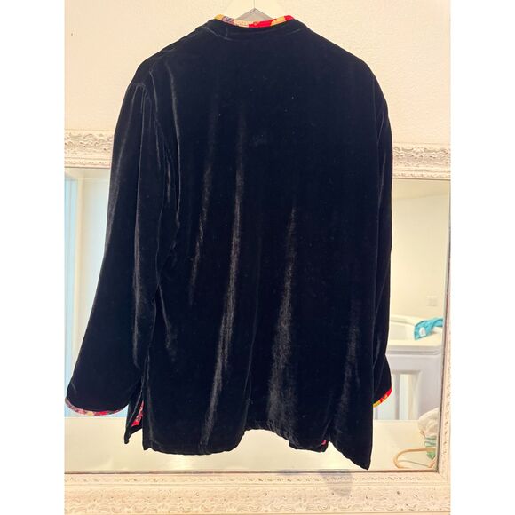 Chico’s Design Black Velvet Floral Embroidered Asian Inspired Tang Jacket Size 1 - Picture 6 of 9